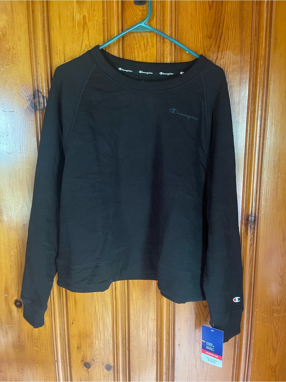 Champion Black Crewneck Pullover Sweatshirt